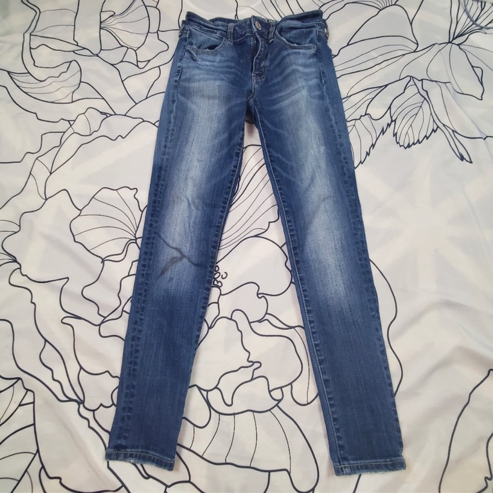 American Eagle distressed jean jeggings.
